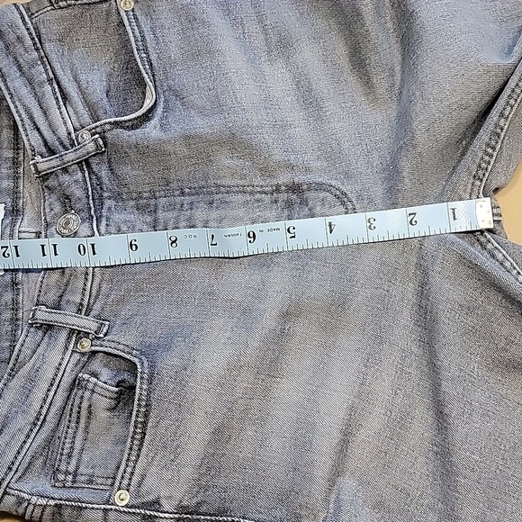 Zara Gray High Rise, Split Hem Distressed Size 6 Jeans, Gently Used Condition - Picture 7 of 15